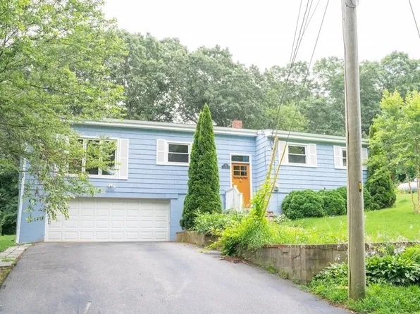 10 Fair Oaks Rd #10, Plymouth, MA 02360
