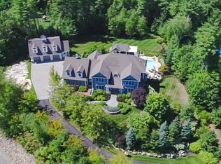 2 Merlot Ct, Bedford, NH 03110