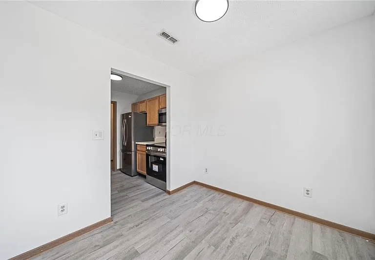 1259 Caravel Dr — Photo 4