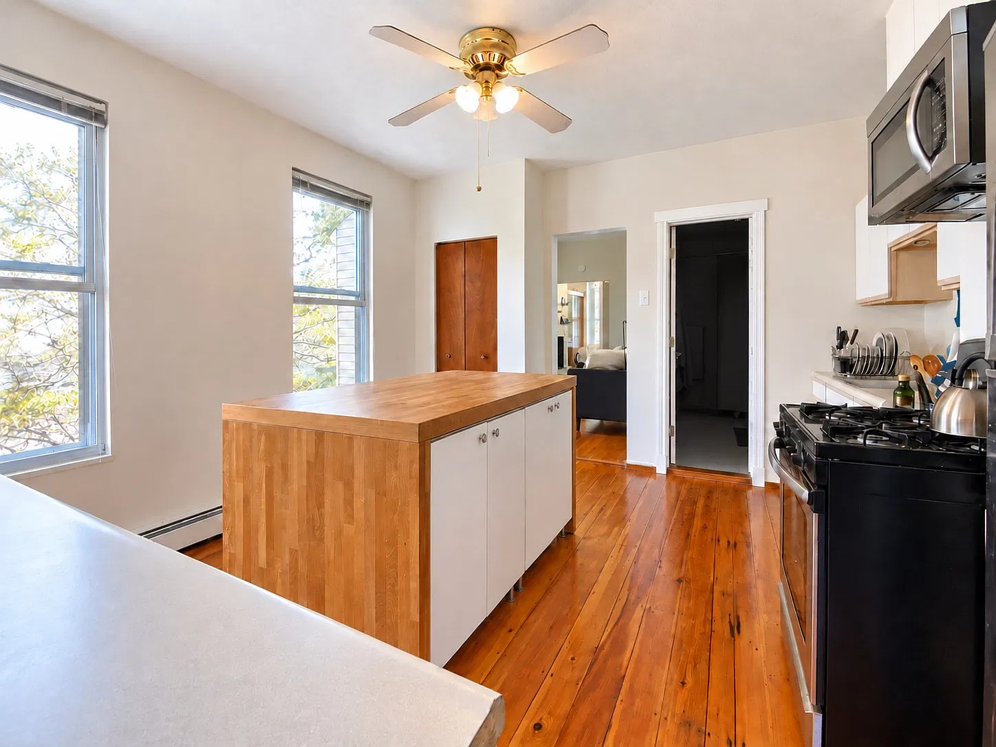1 bed, 1.0 bath, 800 sqft, $2,200 — Photo 4