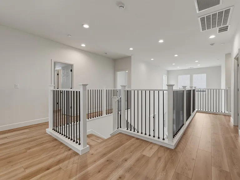 4065 Maddy Ave — Photo 16