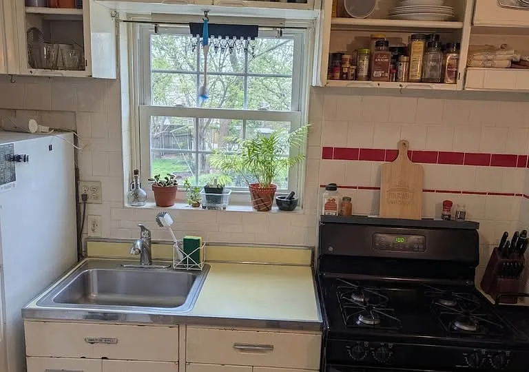 2912 15th St NE — Photo 6