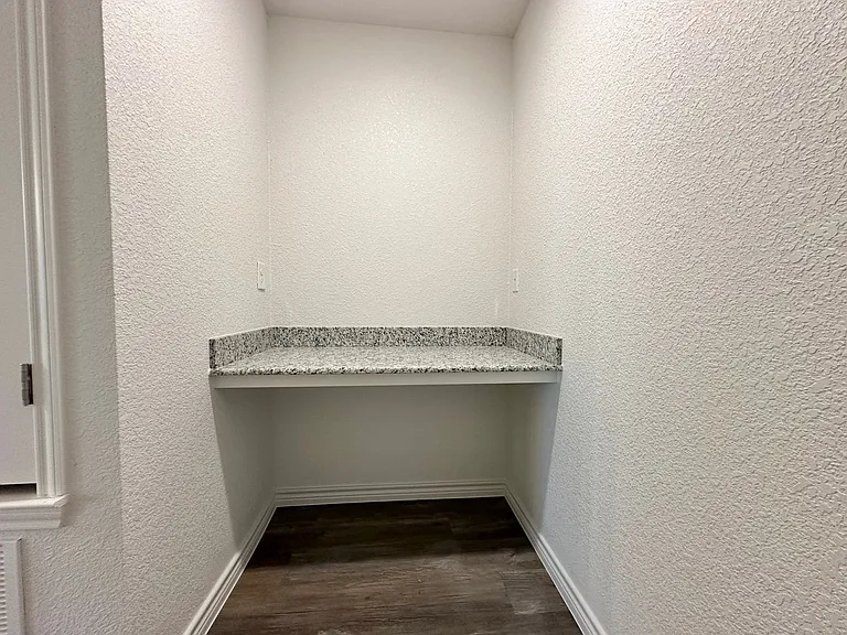 234B Dolphin Dr — Photo 16