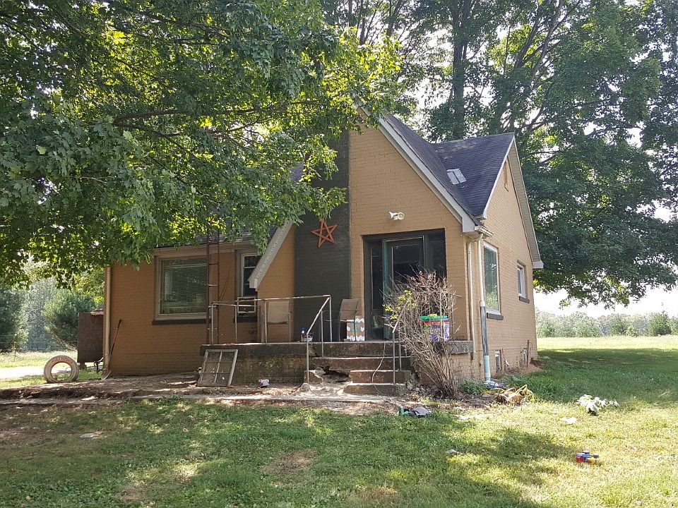 1st image of 4366 S County Road 300 S
