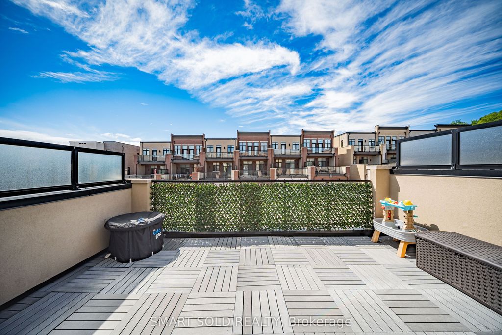 22 Heriot Pl, Vaughan, ON - View 3