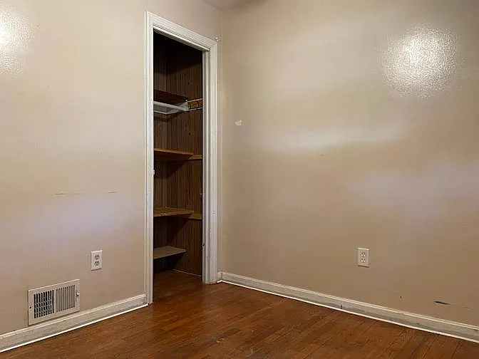 9328 Lynmont Dr — Photo 9