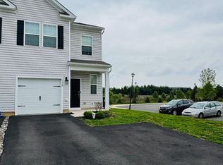 1172 Martin Rd, Breinigsville, PA 18031