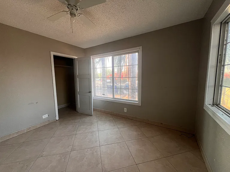 2810 Center St — Photo 17