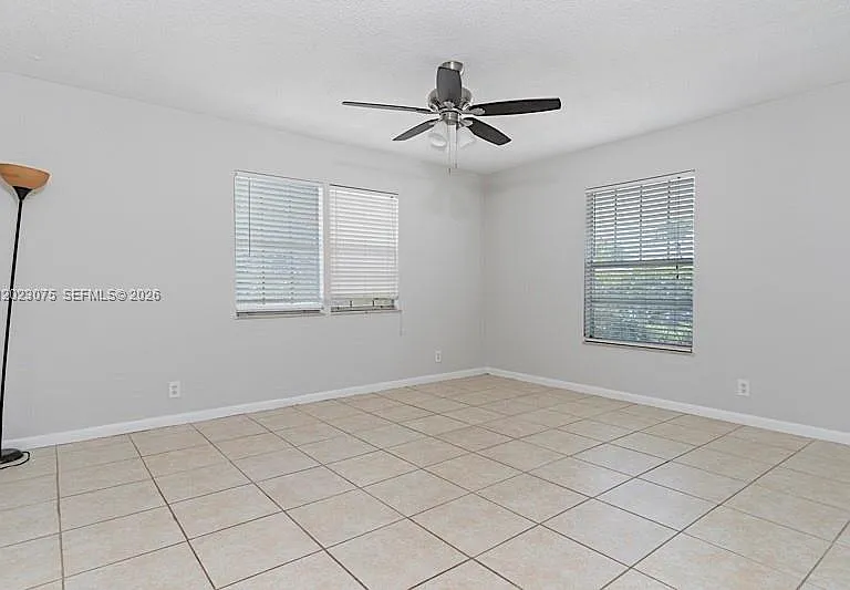 3910 NW 4th Ct — Photo 27