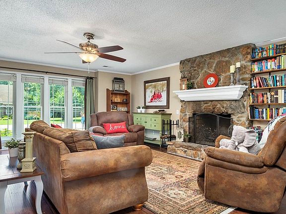 5th image of 116 Kensington Dr
