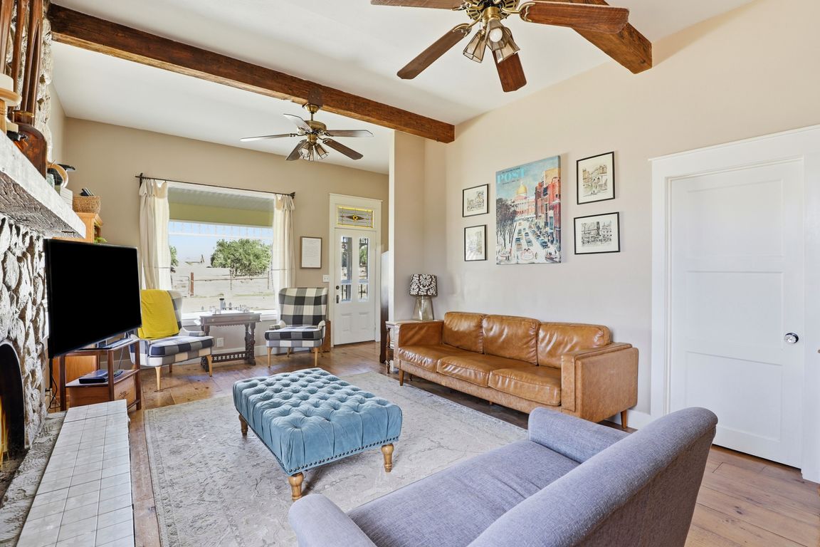 next background image