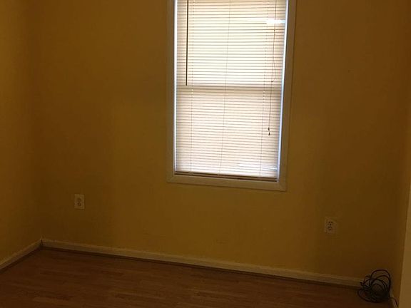 4th image of 13808 Eastland St
