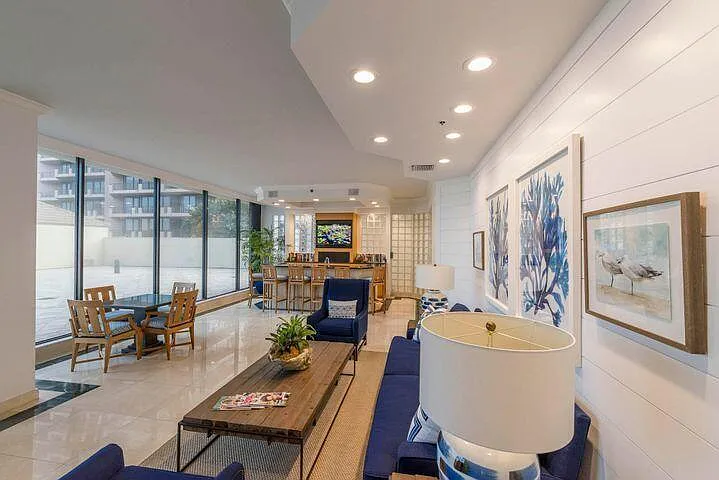 570 Ocean Dr #601 — Photo 30