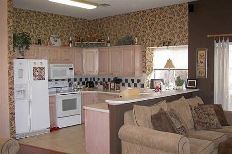 4th image of 962 Hilltop Mansion