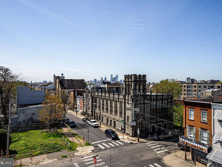 2409 N Hancock St #6 — Photo 34