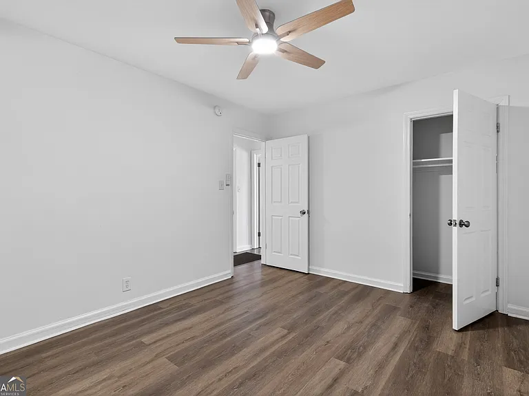 2036 McPherson Dr — Photo 15