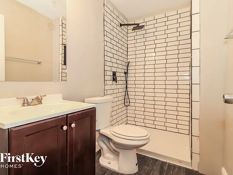 2668 Royal Oak Ct — Photo 13