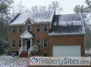 132 Benefit Rd, Chesapeake, VA 23322