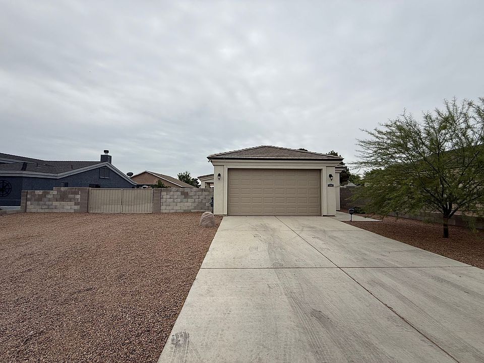 1st image of 3298 E Coarra Dr