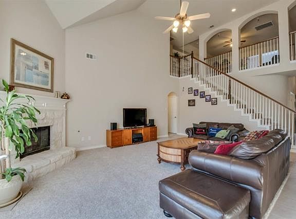 3rd image of 2311 Bay Lakes Ct