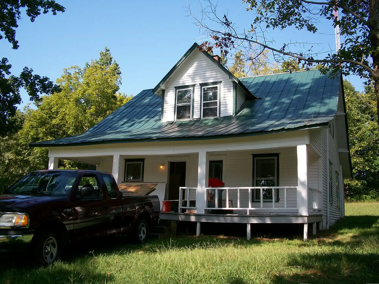 Beautiful Historic Farm Home — Photo 2