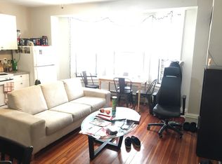 1525 Spruce St #33, Philadelphia, PA 19102