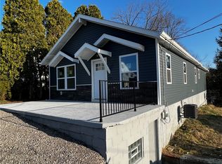 105 W Rockenstein Ave, Butler, PA 16001