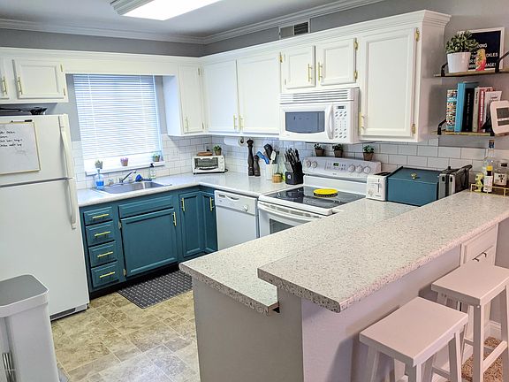 3rd image of 3308 Devonwood Hls NE #C-39