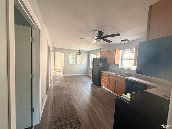 5th image of 527 Railroad St