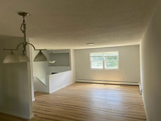 5 bed, 1841 sqft, $4,200 — Photo 2