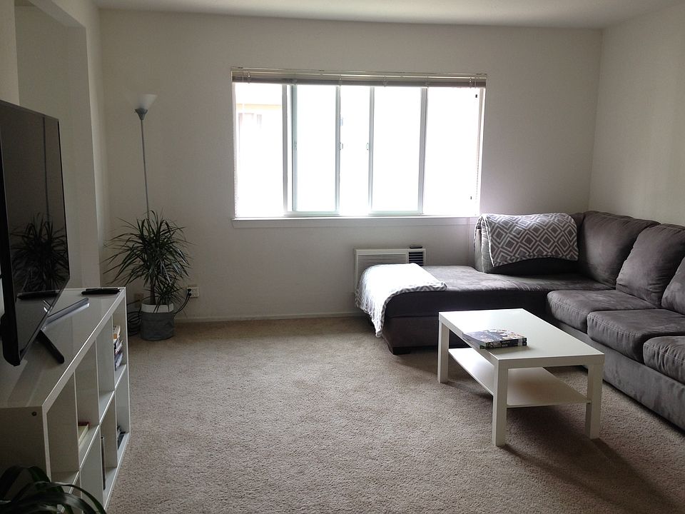 1st image of 663 La Grande Dr APT 1