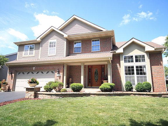 3rd image of 1535 Longmeadow Ln