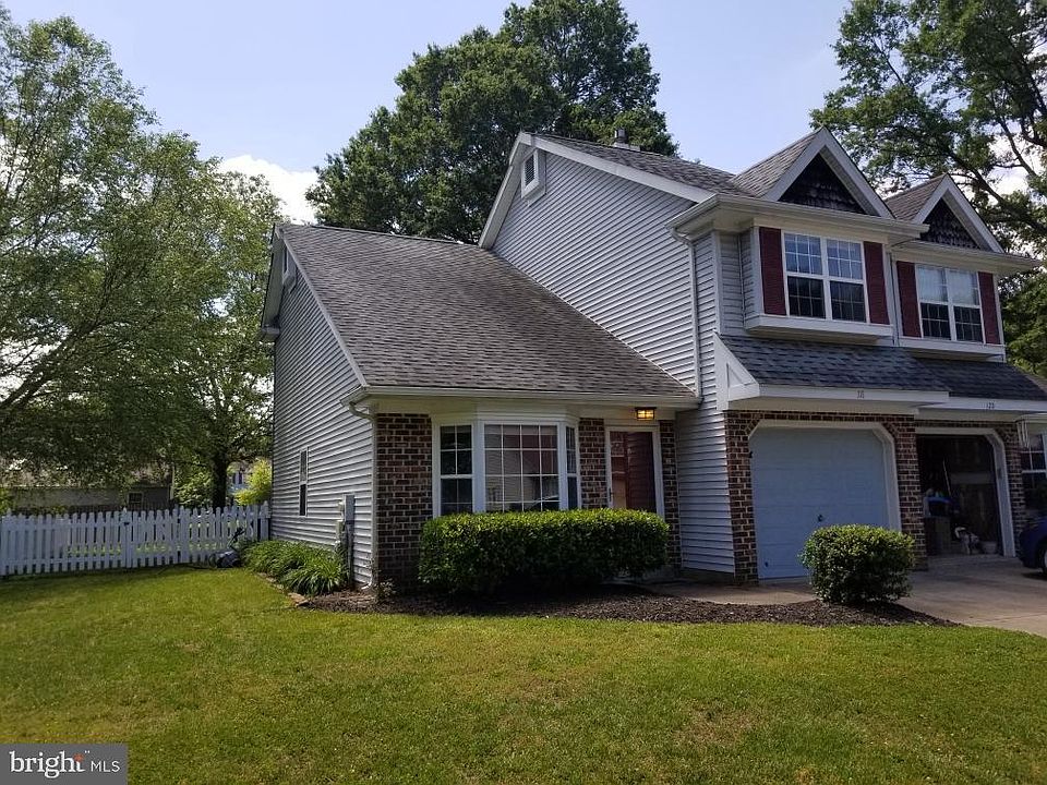 1st image of 118 Stoney Dr