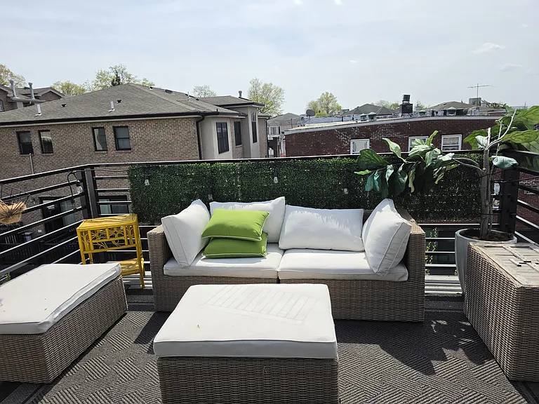 60 Brinkerhoff Ter #2F — Photo 3