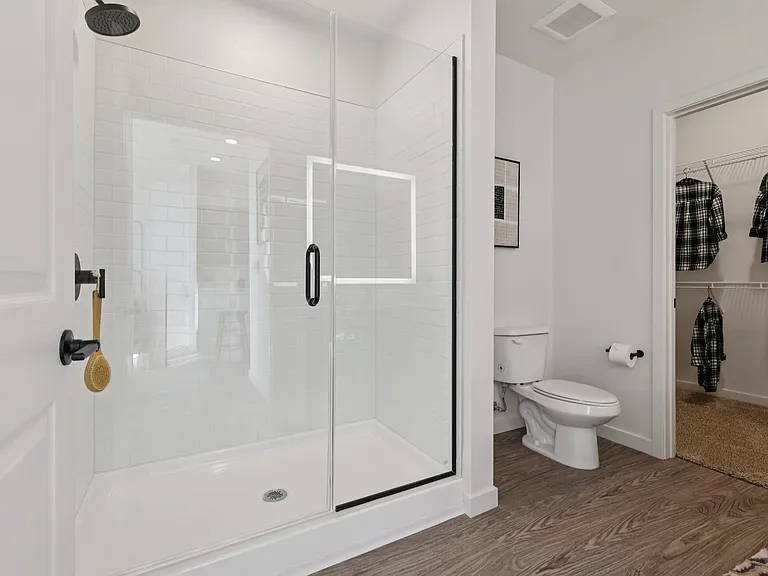 Lura Vegas Apartments — Photo 42
