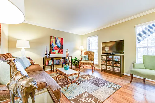 Memorial Creole Apartments Photo 1