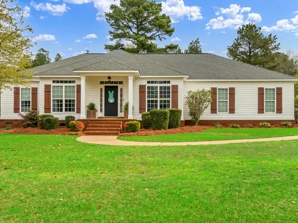 352 Willow Lake Dr, Leesburg, GA 31763