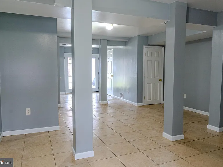 3731 Greenmount Ave — Photo 12