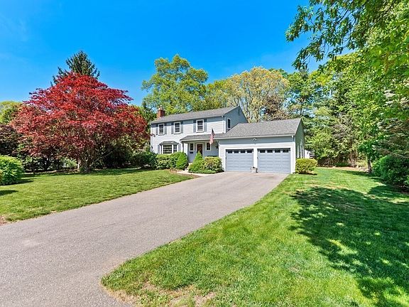 2nd image of 34 Villa Dr