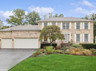 1080 Ridgewood Dr, West Chicago, IL 60185