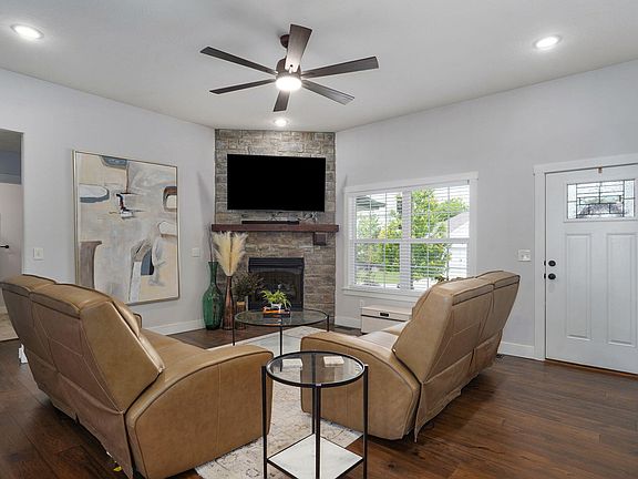 5th image of 4755 Florence Avenue