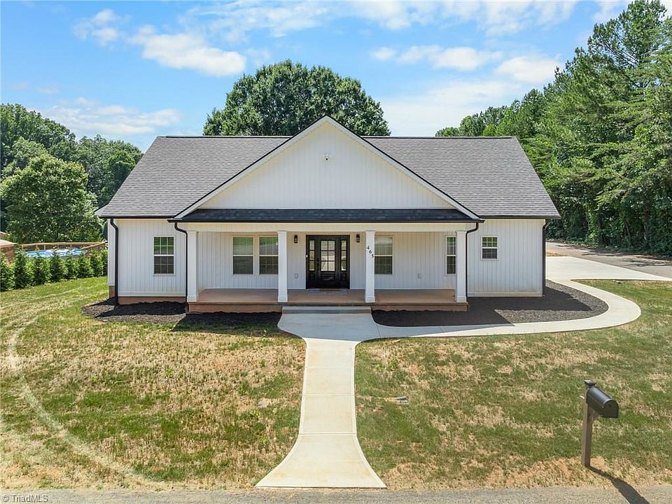 1st image of 465 Bremen Garden Dr