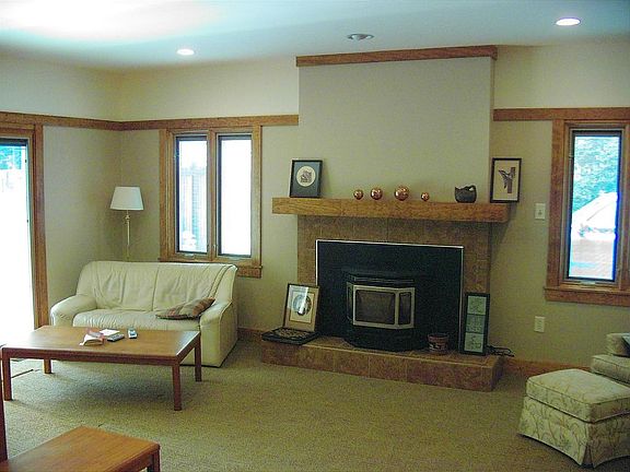Family Room/Pellet Stove