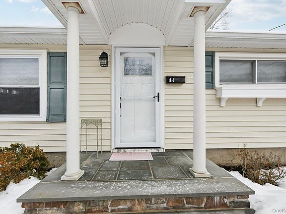 3rd image of 18 Lake Road