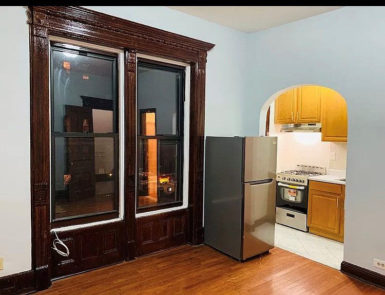 1st image of 124 New York Ave APT 6