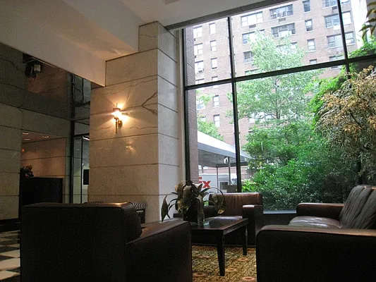 Rented by Mercedes Berk | media 26