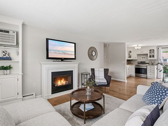 4th image of 80 Washington Park Dr #7