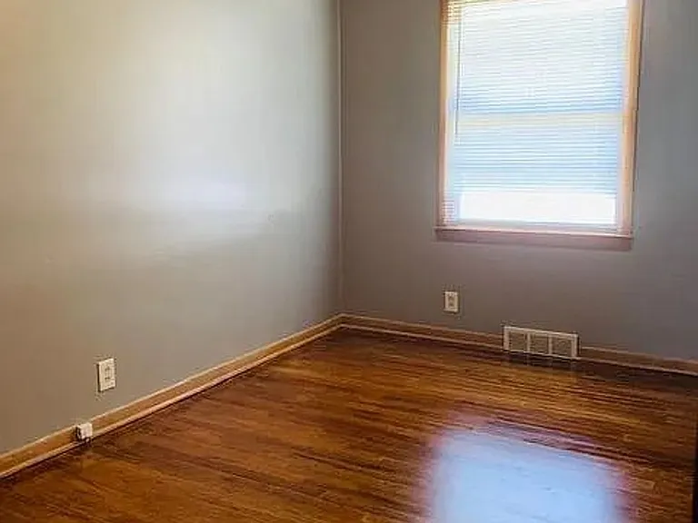6205 Ogden St — Photo 7