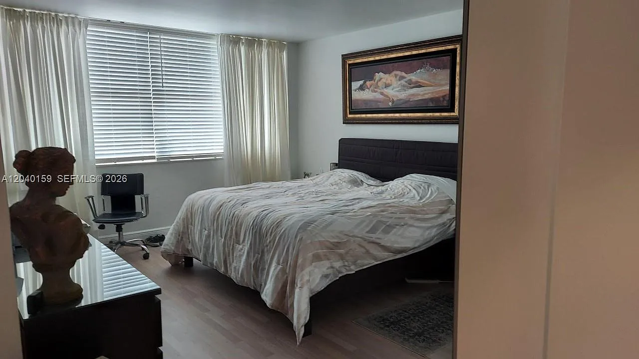 Parker Tower Condo — Photo 3