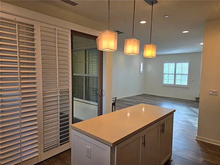 60 Bay Laurel — Photo 7